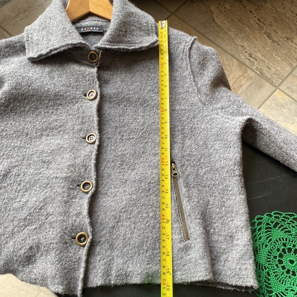 AXCESS by Liz Claiborne Boiled Wool Boxy Cropped 1/2 Sleeve Cardi/Jacket/Shrug - Picture 4 of 8